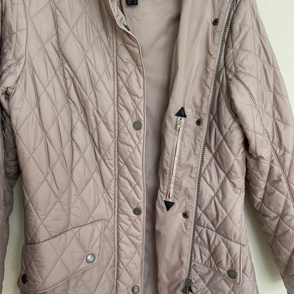 Barbour Quilted Puffer Jacket in Light Mauve